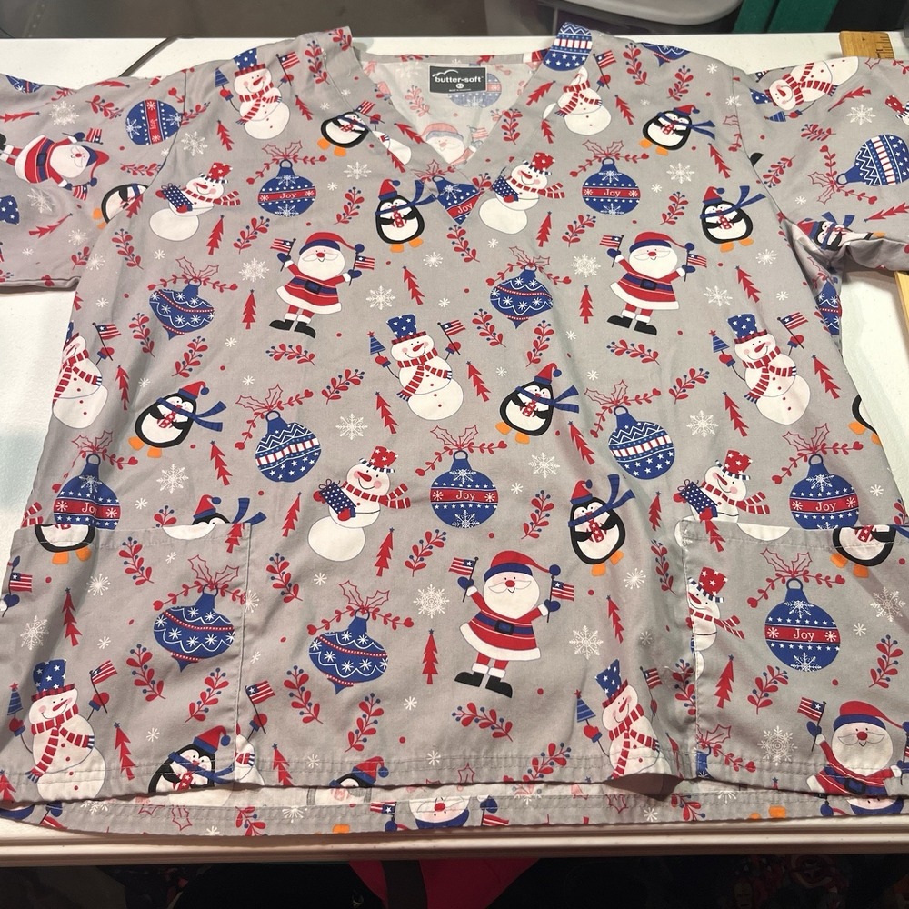 Butter Soft Women's‎ Scrub Top Gray Christmas Holiday Santa Snowman Size XL EUC